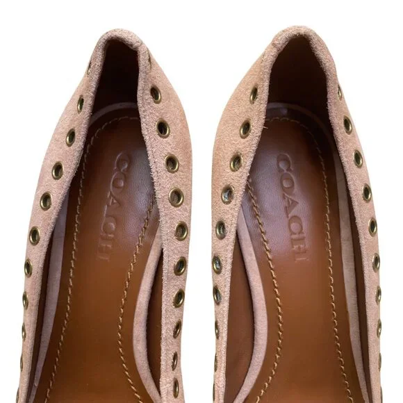 Coach Women’s Light Pink Suede Gold Eyelets Pointed Toe Stiletto Pumps Size 9B